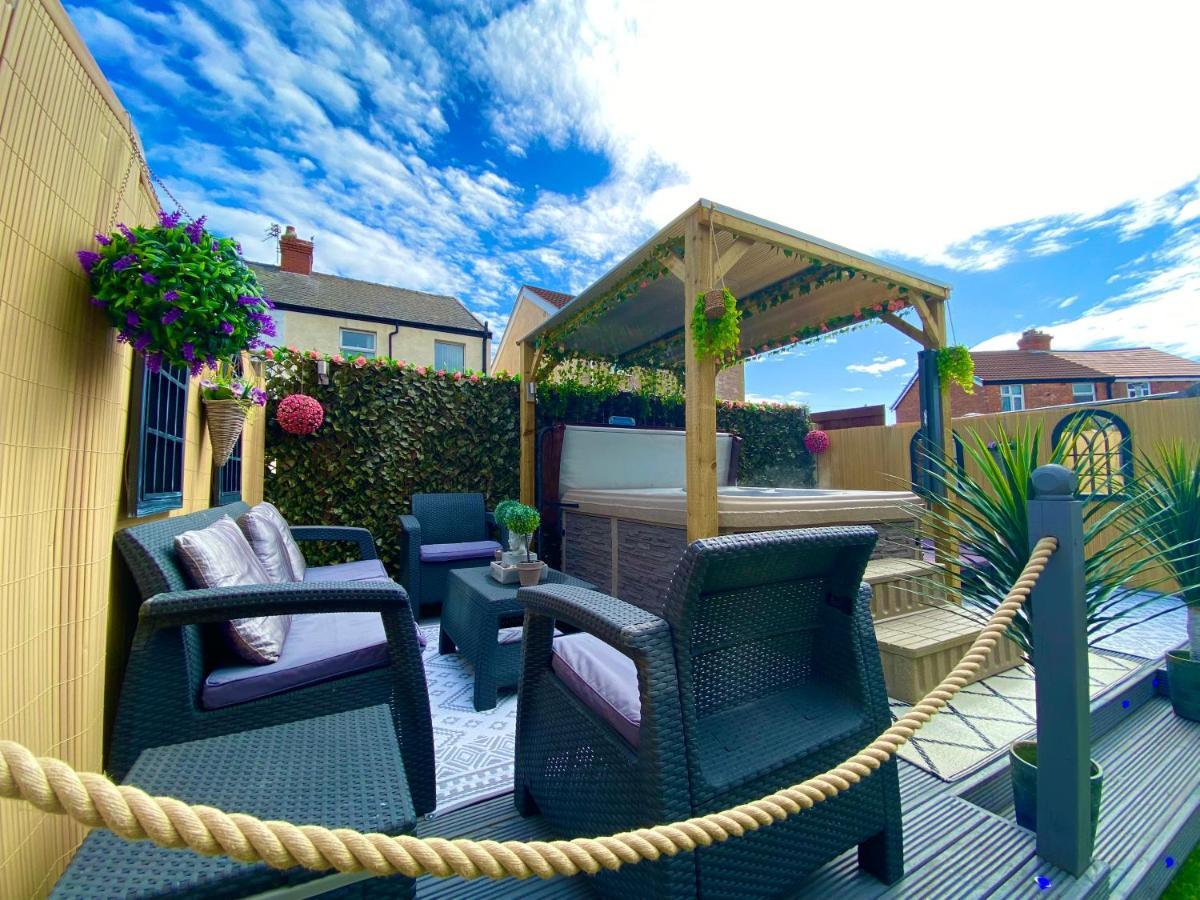 New…The Hottub House Blackpool Pleasure Beach المظهر الخارجي الصورة
