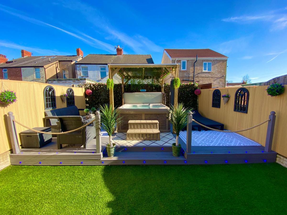 New…The Hottub House Blackpool Pleasure Beach المظهر الخارجي الصورة